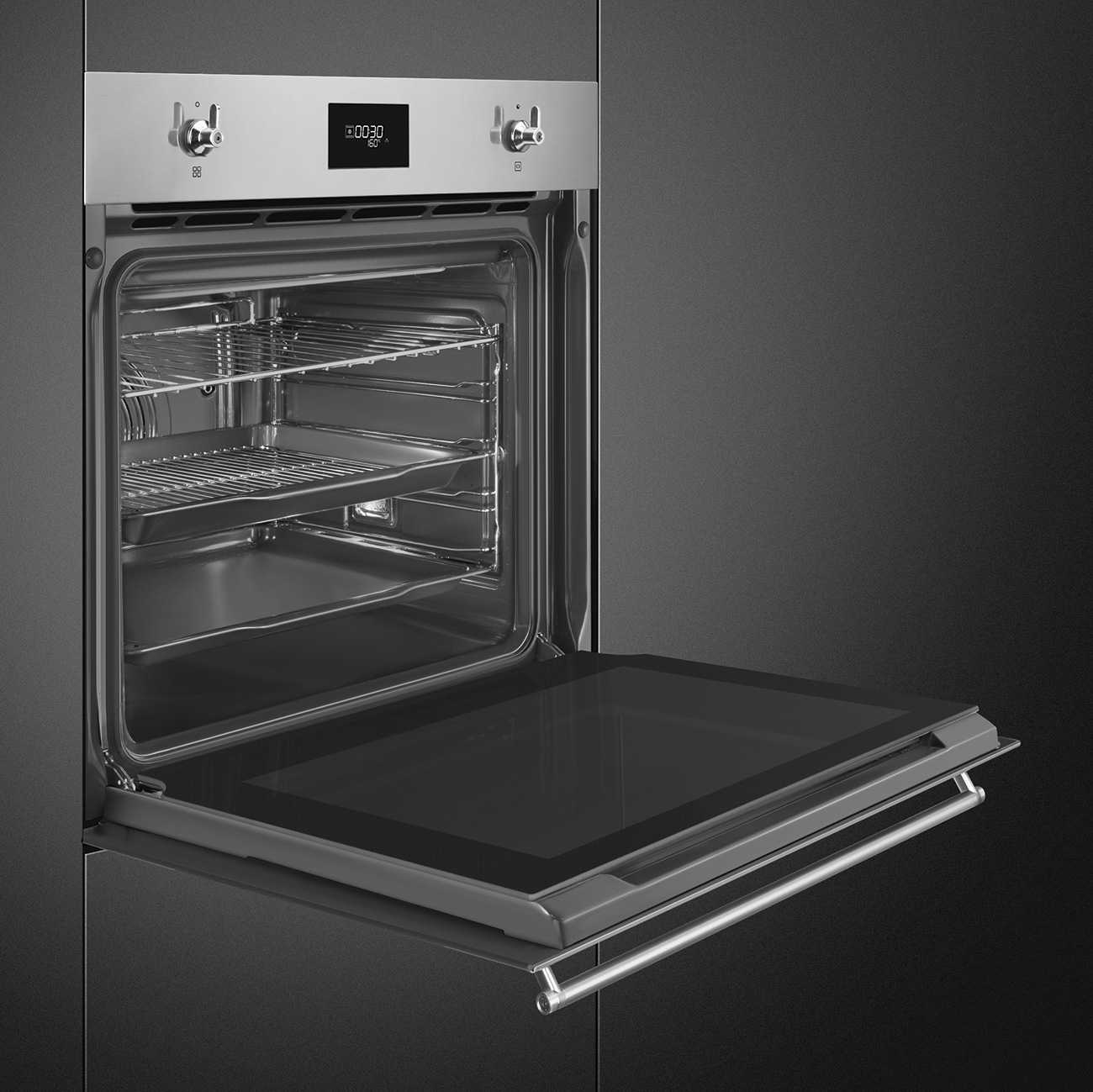 Khoang lò 68 lít 5 tầng nướng lò Smeg SO6302TX