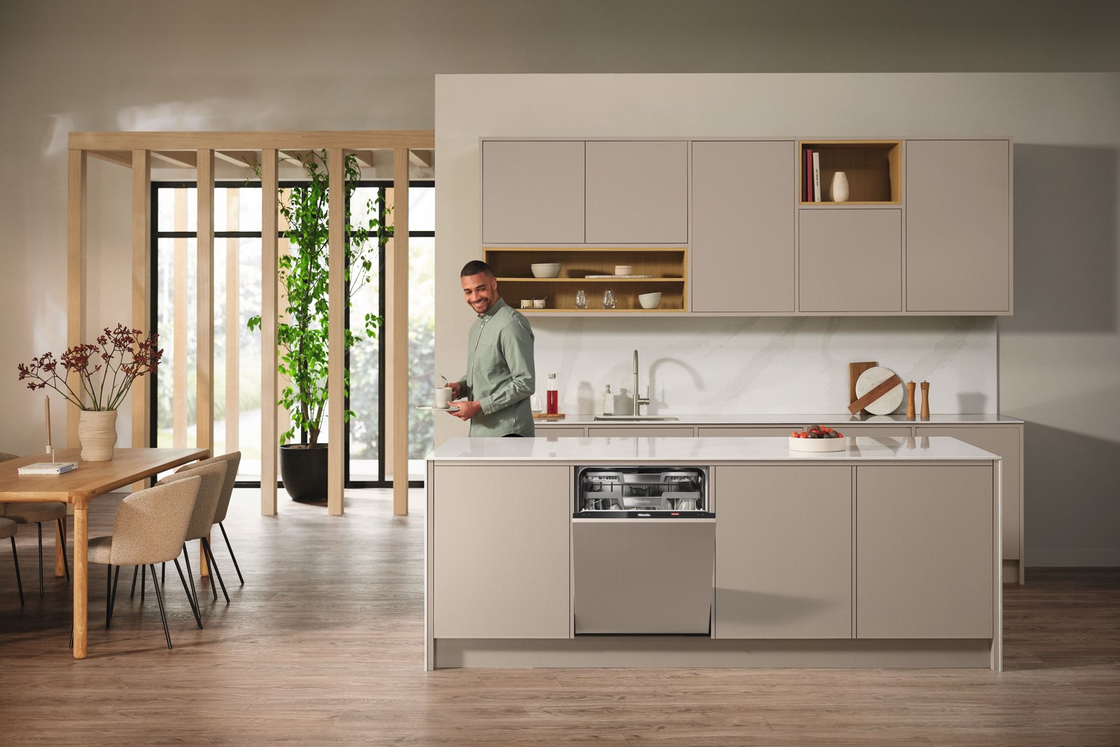 He gio MaxiComfort may rua bat Miele G7980