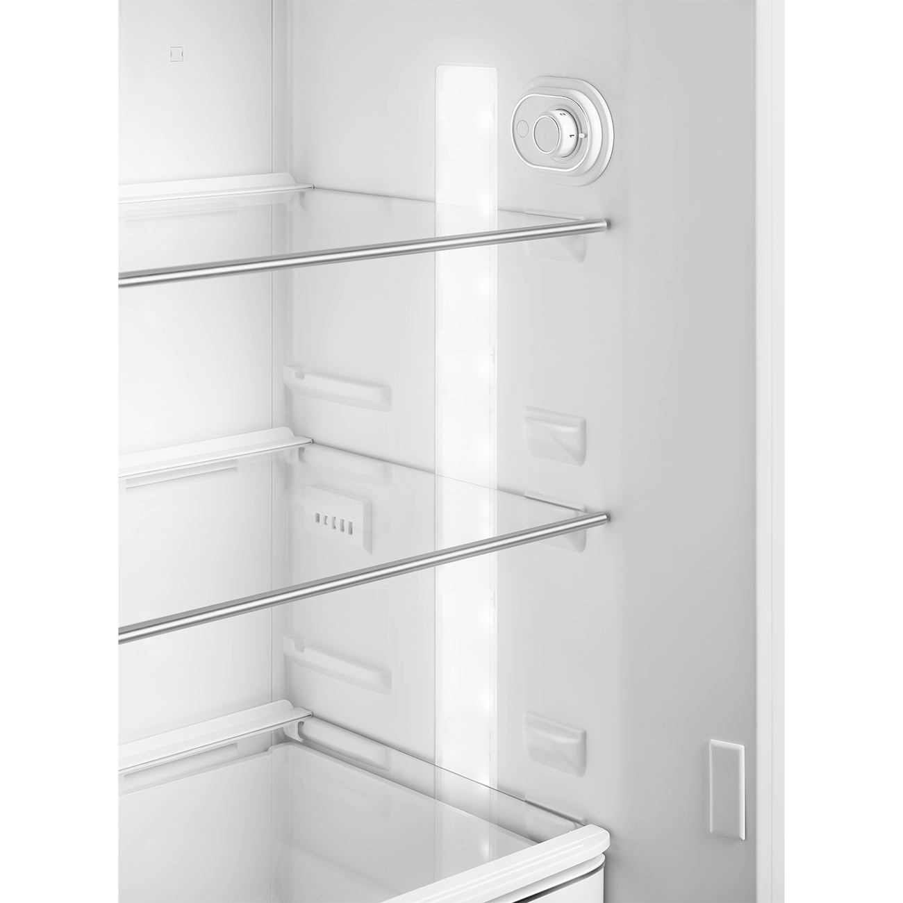 Chi tiet cua tu lanh Smeg FAB30RCR6