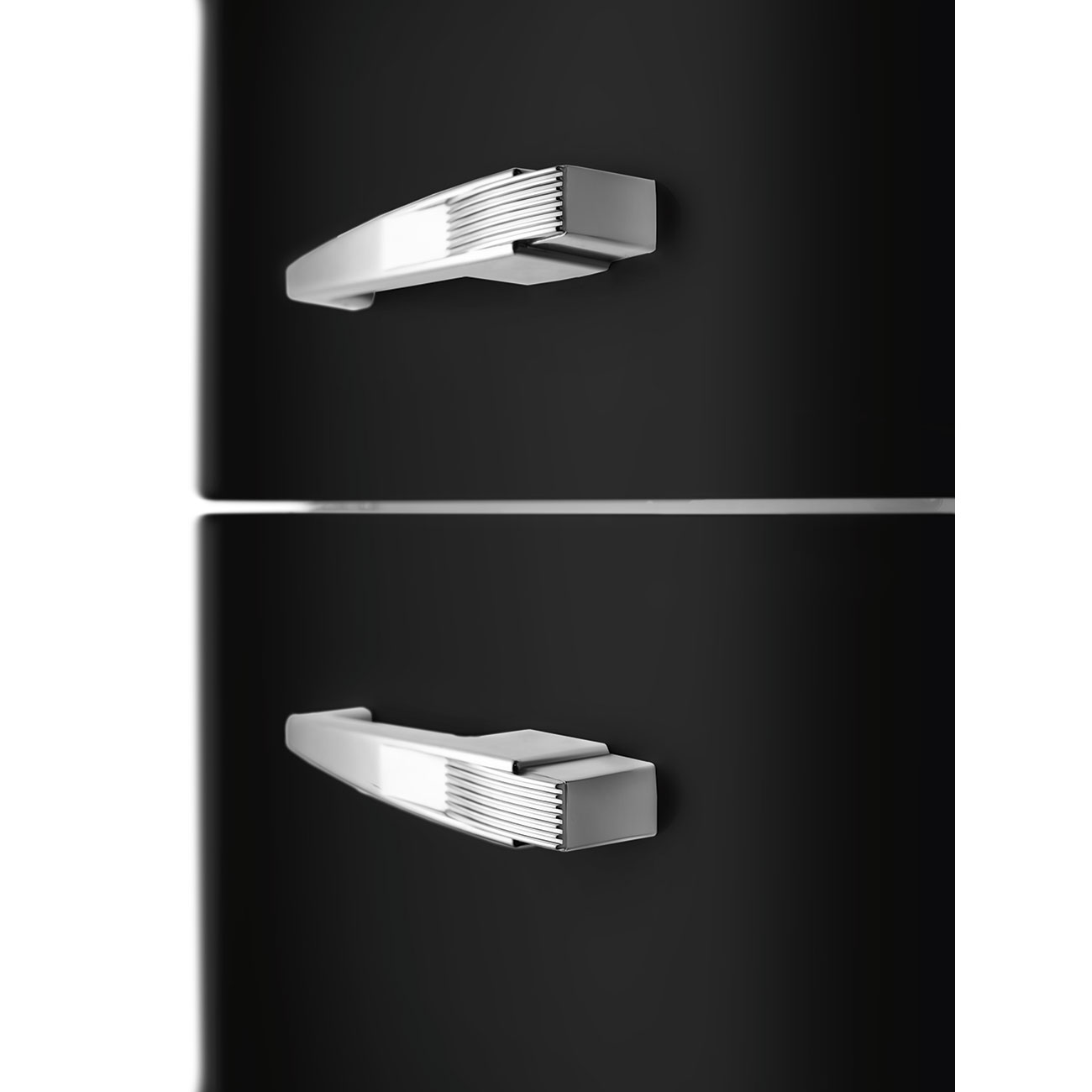 Ngan dong nhanh tu lanh Smeg FAB32LBL6