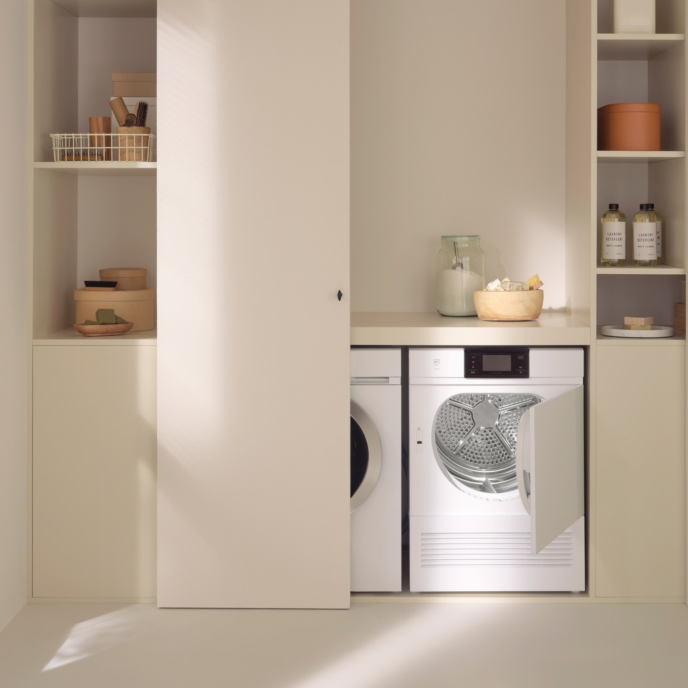 Máy Sấy V-ZUG AdoraDry V2000 thiết kế tối giản