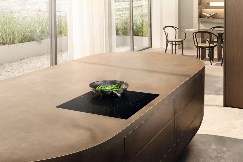 Bep tu Miele KM 8462 FL lap dat trong bep